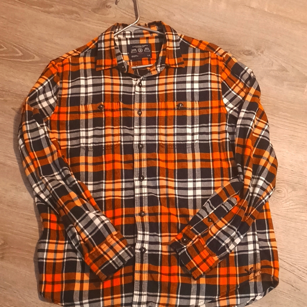 American Eagle Outfitters Mens (size Large) Flannel Shirt Orange and Navy